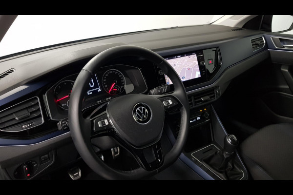 Volkswagen Polo 1.0 TSI United Navigatie Apple Carplay/Android Auto Climate Control DAB Extra getint glas Lichtmetalen velgen