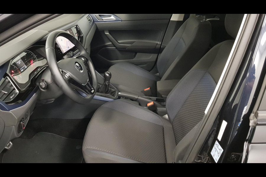 Volkswagen Polo 1.0 TSI United Navigatie Apple Carplay/Android Auto Climate Control DAB Extra getint glas Lichtmetalen velgen