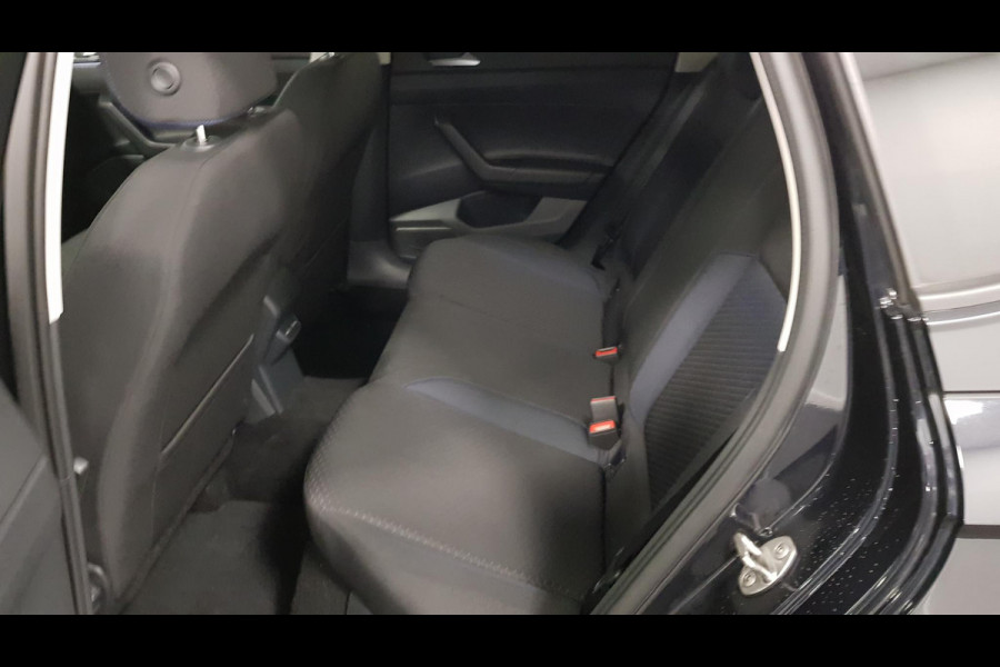 Volkswagen Polo 1.0 TSI United Navigatie Apple Carplay/Android Auto Climate Control DAB Extra getint glas Lichtmetalen velgen