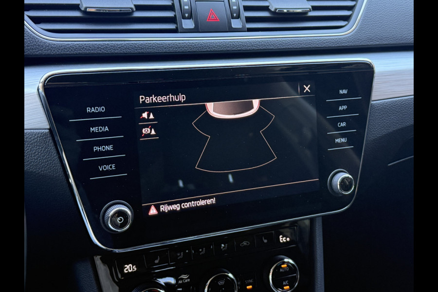 Škoda Superb Combi 1.4 TSI iV Business Edition Plus | SOH 100% | Trekhaak | Apple Carplay
