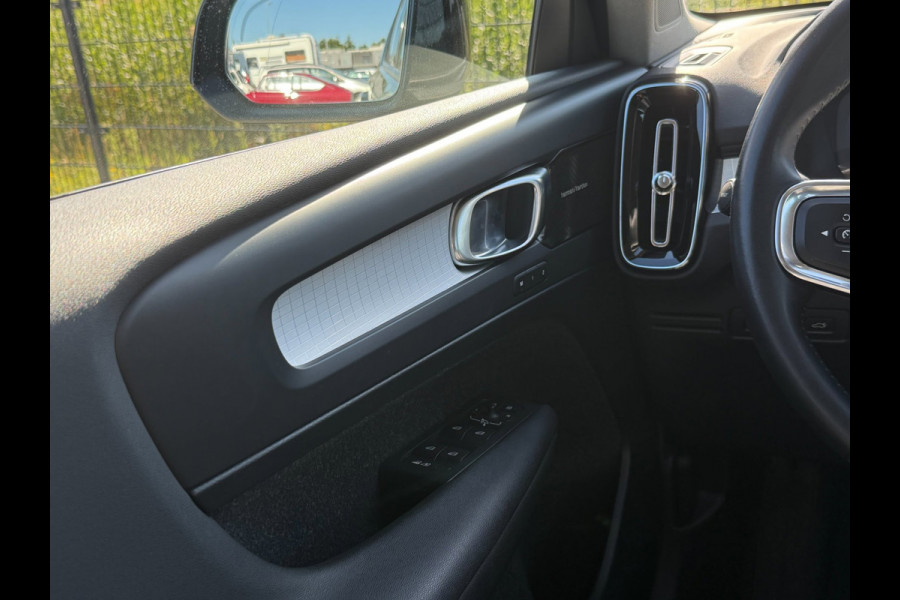 Volvo XC40 2.0 T4 Inscription | PDC | Camera | Carplay | Harman/Kardon |