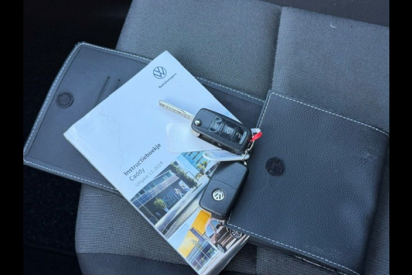 Volkswagen Caddy 1.4 TGI L2H1 EcoFuel Maxi Comfortline AIRCO I PDC I 1e EIGENAAR I COMPLETE ONDERHOUDSHISTORIE I RIJDEN OP GROEN GAS = CO2 NEUTRAAL OOK LEVERBAAR ZONDER KASTJES IN DE LAADRUIMTE I 220 VOLT INVERTER