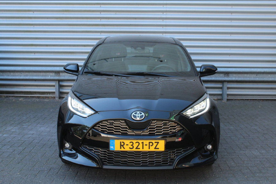 Toyota Yaris 1.5 Hybrid 116pk GR Sport AUTOMAAT Panoramadak JBL HUD NL-Auto NAP