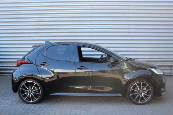 Toyota Yaris 1.5 Hybrid 116pk GR Sport AUTOMAAT Panoramadak JBL HUD NL-Auto NAP