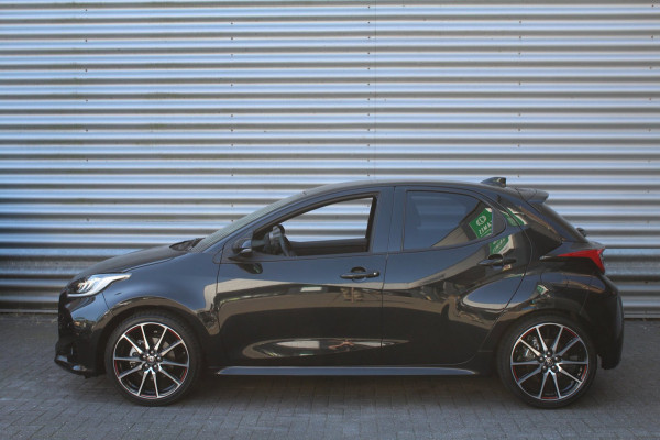 Toyota Yaris 1.5 Hybrid 116pk GR Sport AUTOMAAT Panoramadak JBL HUD NL-Auto NAP