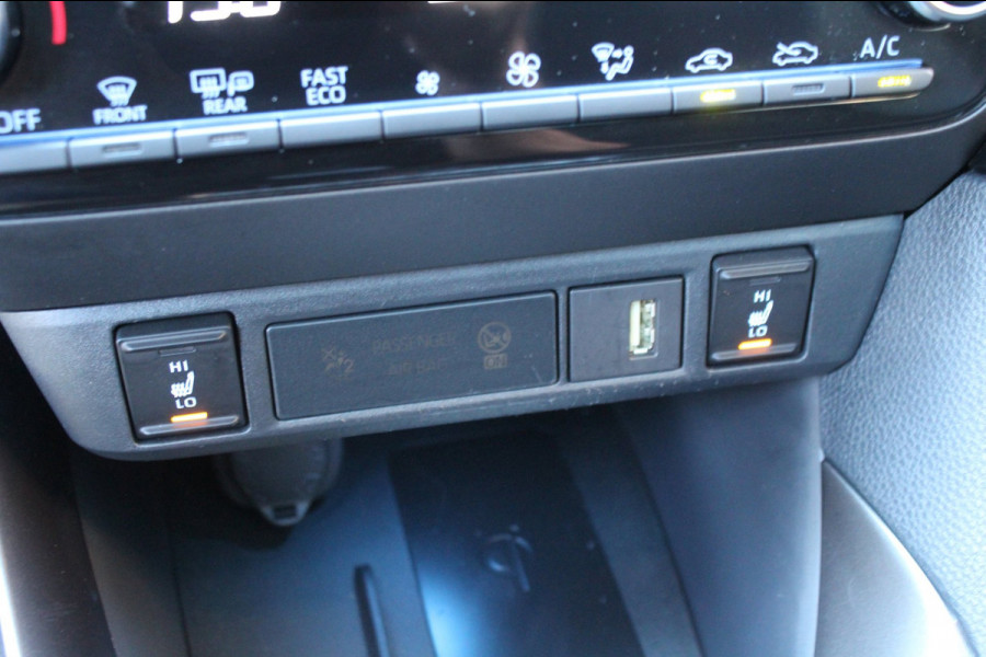 Toyota Yaris 1.5 Hybrid 116pk GR Sport AUTOMAAT Panoramadak JBL HUD NL-Auto NAP