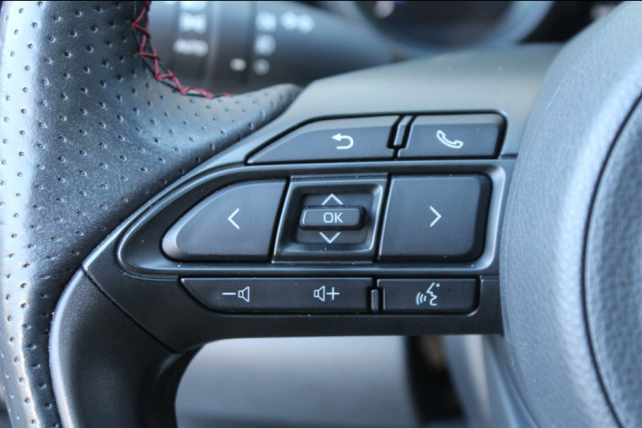 Toyota Yaris 1.5 Hybrid 116pk GR Sport AUTOMAAT Panoramadak JBL HUD NL-Auto NAP