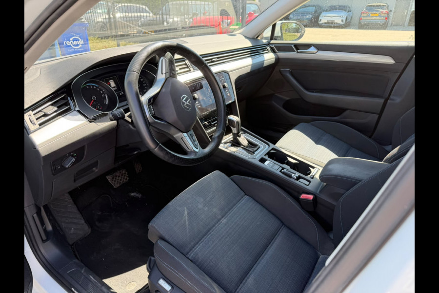 Volkswagen Passat Variant 1.4 TSI PHEV GTE Business | Stoelverwarming | Keyless | Navigatie | Apple Carplay | Camera | Trekhaak | Parkeersensoren | Climate Control | Cruise Control | Pretoria |