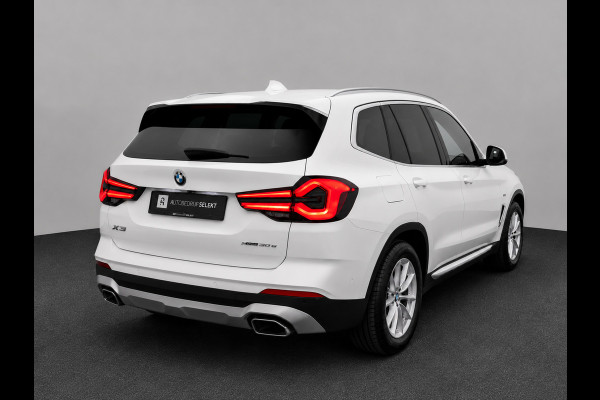 BMW X3 XDrive30e | NIeuw model | Trekhaak | LED | Keyless | 360 camera | Stoelverwarming | 1e eigenaar