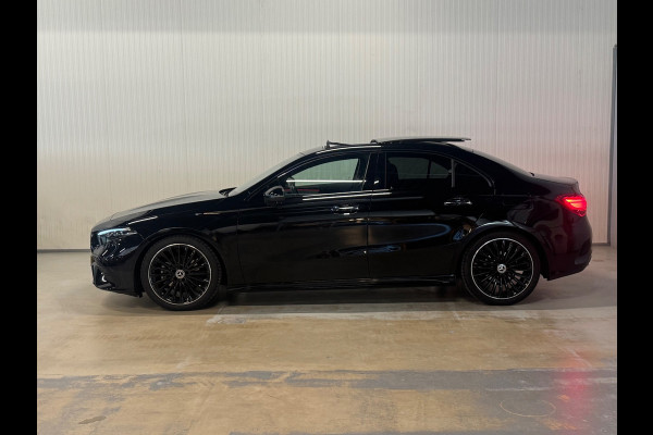 Mercedes-Benz A-Klasse 180 AMG Line | FACELIFT | NAP | PANO | NIGHT | AMBIANCE