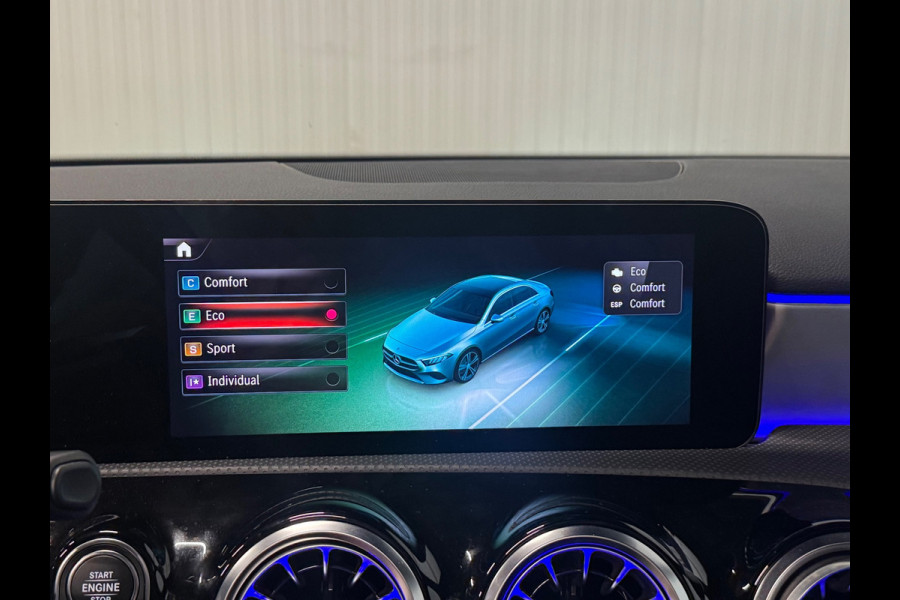Mercedes-Benz A-Klasse 180 AMG Line | FACELIFT | NAP | PANO | NIGHT | AMBIANCE