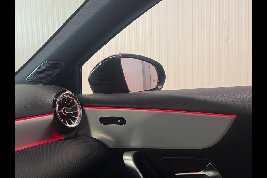 Mercedes-Benz A-Klasse 180 AMG Line | FACELIFT | NAP | PANO | NIGHT | AMBIANCE