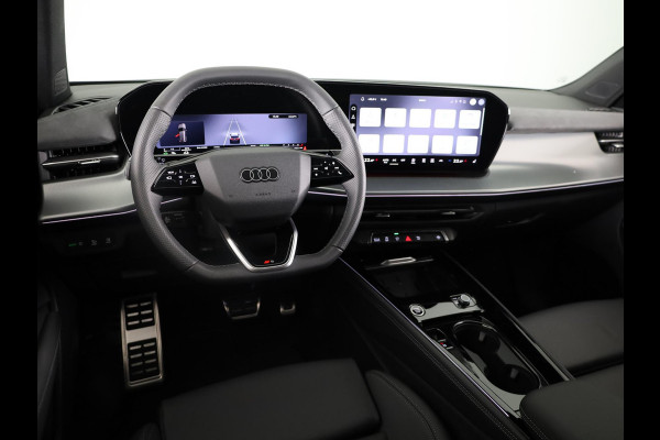 Audi Q3 Advanced edition e-hybrid 272 pk | Techniekpakket plus | S line interieur sportstoelen | Laadconcept compact | Privacy glas |