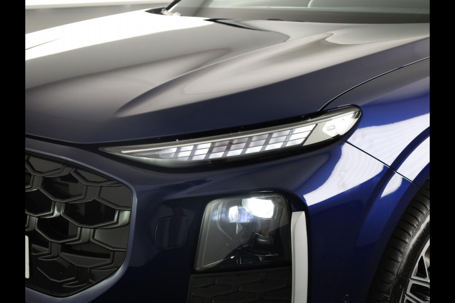 Audi Q3 Advanced edition e-hybrid 272 pk | Techniekpakket plus | S line interieur sportstoelen | Laadconcept compact | Privacy glas |