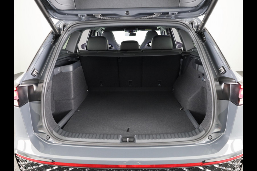 Volkswagen Tayron R-Line Edition 1.5 eHybrid 200 kW / 272 PK SUV 6 v Panoramadak | Trekhaak | 360 camera