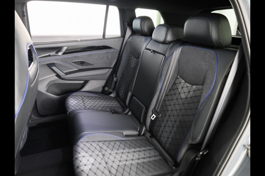 Volkswagen Tayron R-Line Edition 1.5 eHybrid 200 kW / 272 PK SUV 6 v Panoramadak | Trekhaak | 360 camera