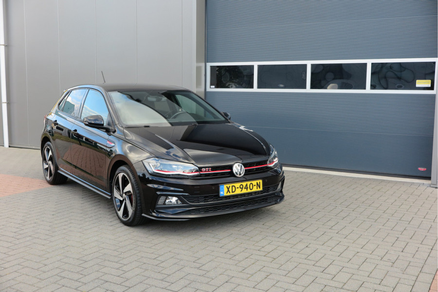 Volkswagen Polo 2.0 TSI GTI 147kw 200PK DSG Led, Virtual cockpit , Stoelverwarming , Navi , Carplay, PDC, Schakelflippers , Camera ,Adaptive cruise  , etc. (Recent onderhouden , historie volledig bekend)