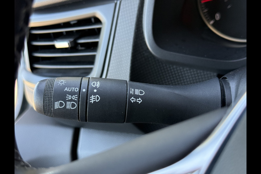 Renault Trafic 2.0 dCi 130 T29 L2H1 DC 6 Pers. Work Edition | Navi | Carplay | PDC | LED