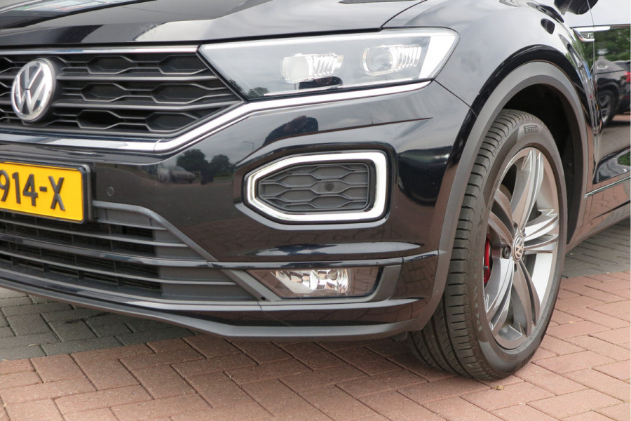 Volkswagen T-Roc 1.5 TSI 150pk DSG Sport Business R-Line , Pano , Virtual , Xenon, Leder, Navi , Carplay , LMV, PDC, Camera etc. etc