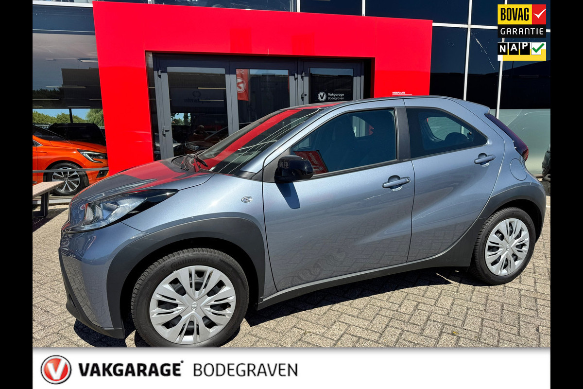 Toyota Aygo X 1.0 VVT-i MT Play