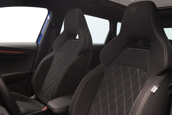 Škoda Karoq 1.5 TSI ACT 150 PK Automaat Sportline BNS, Panoramadak, Keyless, Adap. Cruise Control