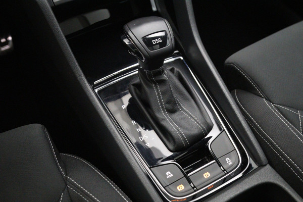 Škoda Karoq 1.5 TSI ACT 150 PK Automaat Sportline BNS, Panoramadak, Keyless, Adap. Cruise Control