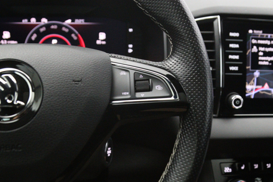 Škoda Karoq 1.5 TSI ACT 150 PK Automaat Sportline BNS, Panoramadak, Keyless, Adap. Cruise Control