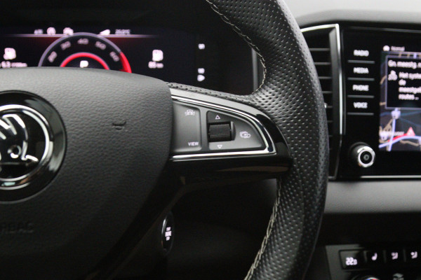 Škoda Karoq 1.5 TSI ACT 150 PK Automaat Sportline BNS, Panoramadak, Keyless, Adap. Cruise Control