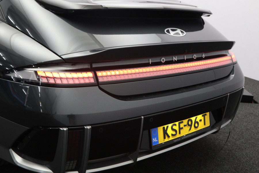Hyundai IONIQ 6 Connect 77.4 kWh 228 PK, SOH 100%, Leder, 4 X Stoelverwarming, Adap. Cruise Control, Stoel- & Stuurverwarming, Carplay