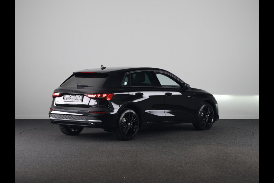Audi A3 Sportback Pro Line 40 TFSI e 204 pk | Afgevlakt sportstuur | Achteruitrijcamera | Dynamisch led verlichting |