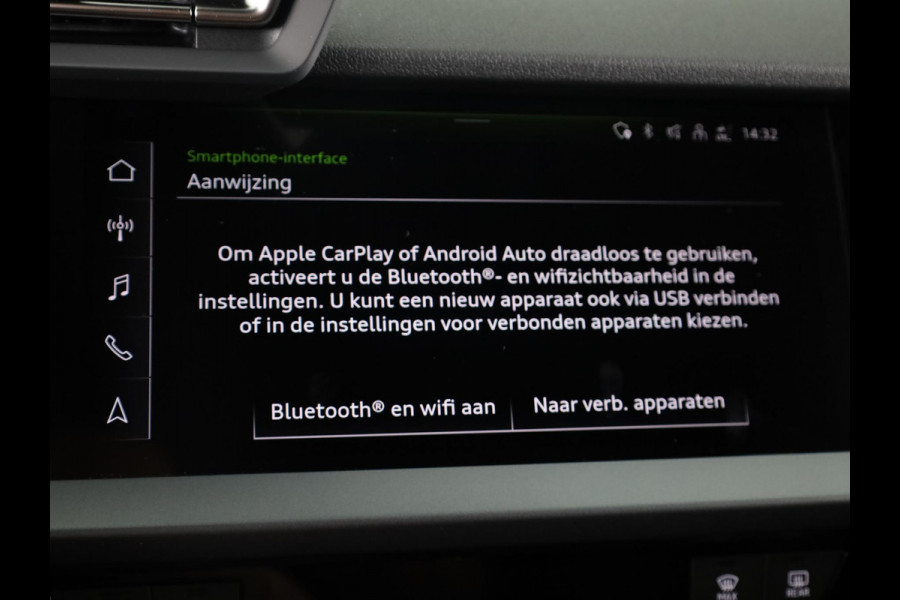 Audi A3 Sportback Pro Line 40 TFSI e 204 pk | Afgevlakt sportstuur | Achteruitrijcamera | Dynamisch led verlichting |