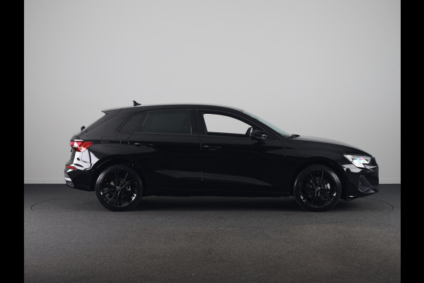 Audi A3 Sportback Pro Line 40 TFSI e 204 pk | Afgevlakt sportstuur | Achteruitrijcamera | Dynamisch led verlichting |