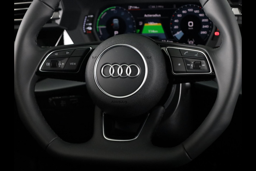 Audi A3 Sportback Pro Line 40 TFSI e 204 pk | Afgevlakt sportstuur | Achteruitrijcamera | Dynamisch led verlichting |