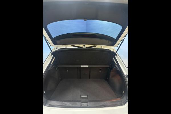 Volkswagen T-Roc 1.0 TSI Style Navi | Clima | Cruise | PDC