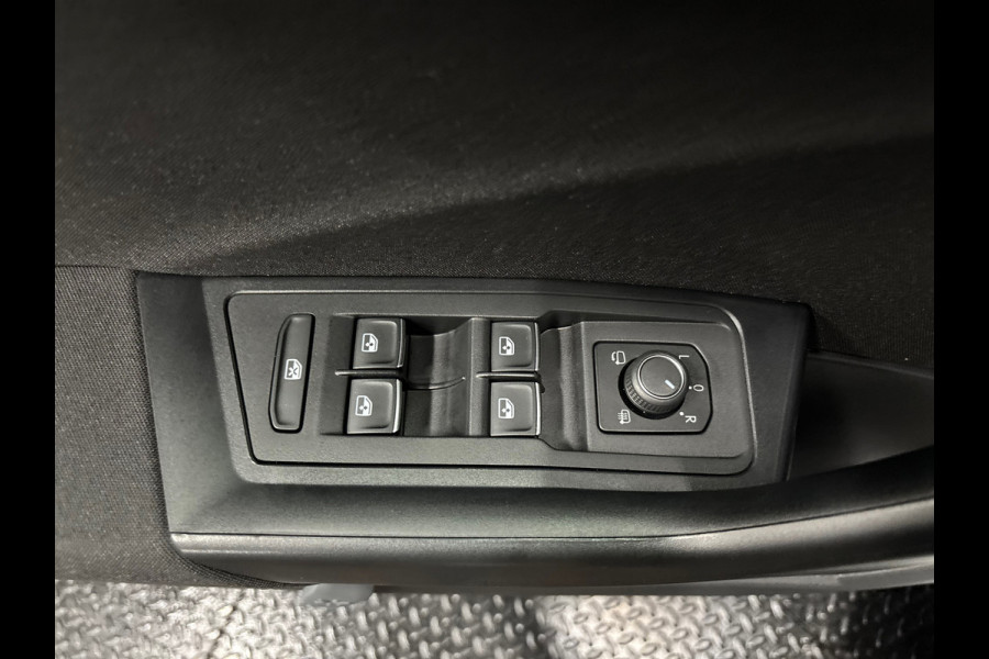 Volkswagen T-Roc 1.0 TSI Style Navi | Clima | Cruise | PDC