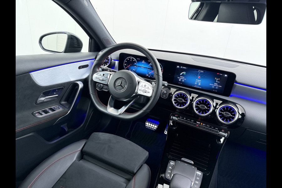 Mercedes-Benz A-Klasse 180 AMG line | Night Sfeer