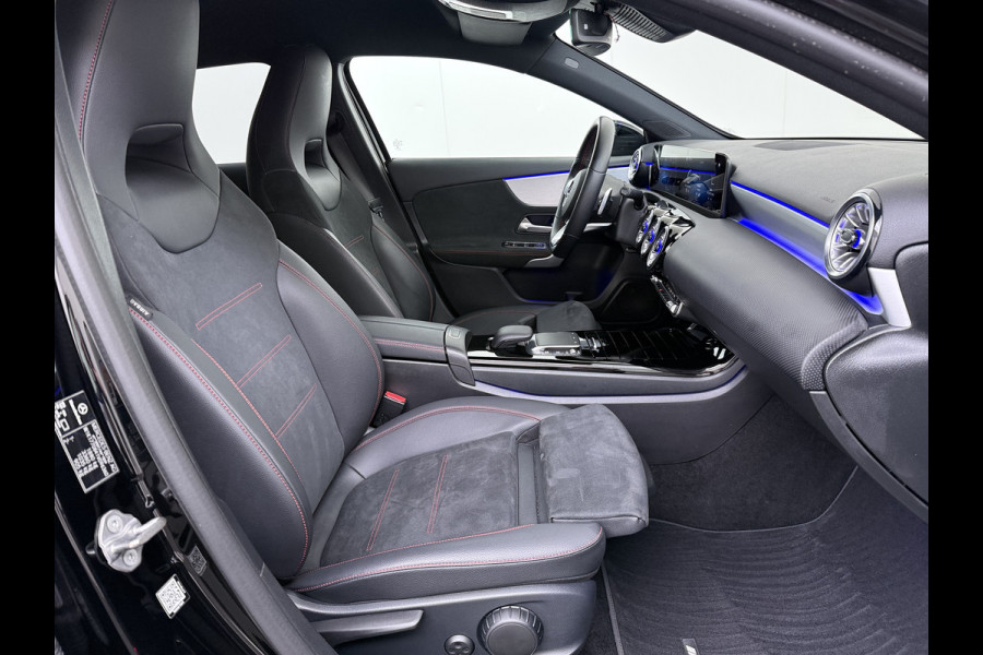 Mercedes-Benz A-Klasse 180 AMG line | Night Sfeer