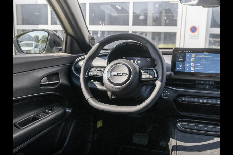 Fiat 600E Sport 54 kWh | Navi | Bicolore l Camera