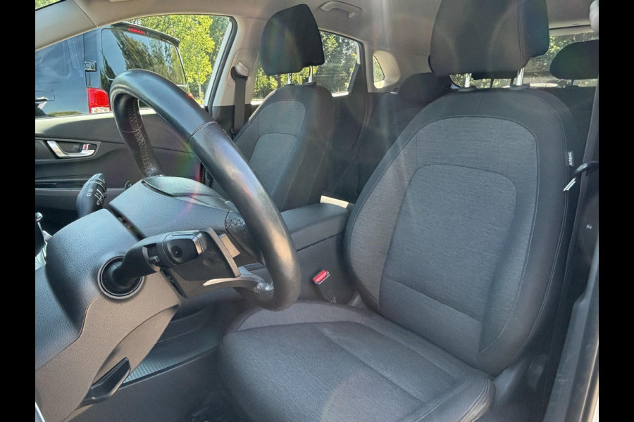 Hyundai Kona EV Business 64 kWh 204 PK | Trekhaak | Adaptive cruise control | Achteruitrijcamera | Keyless entry | LED verlichting | DAB ontvanger | Bluetooth Telefoonverbinding | Navigatie | Lichtmetalen velgen