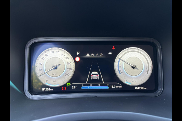 Hyundai Kona EV Business 64 kWh 204 PK | Trekhaak | Adaptive cruise control | Achteruitrijcamera | Keyless entry | LED verlichting | DAB ontvanger | Bluetooth Telefoonverbinding | Navigatie | Lichtmetalen velgen
