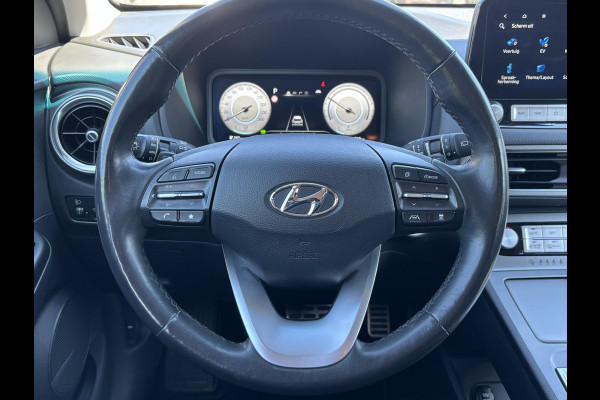 Hyundai Kona EV Business 64 kWh 204 PK | Trekhaak | Adaptive cruise control | Achteruitrijcamera | Keyless entry | LED verlichting | DAB ontvanger | Bluetooth Telefoonverbinding | Navigatie | Lichtmetalen velgen