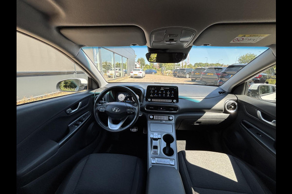 Hyundai Kona EV Business 64 kWh 204 PK | Trekhaak | Adaptive cruise control | Achteruitrijcamera | Keyless entry | LED verlichting | DAB ontvanger | Bluetooth Telefoonverbinding | Navigatie | Lichtmetalen velgen