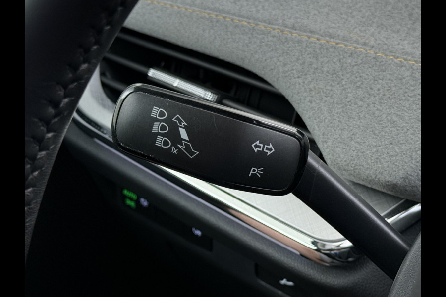 Škoda ENYAQ iV 80 Trekhaak Adap.Cruise SOH 96% Camera Stoel+AchterbankStuurverwarming 3-Zone Ecc Navi Apple Carplay Android Auto P-Assist Privacy Glas Pdc Bluetooth Assistentie Pakket Climate Pakket Comfort Pakket 1.000KG Trekgewicht 1e Eigenaar Dealeronderhouden