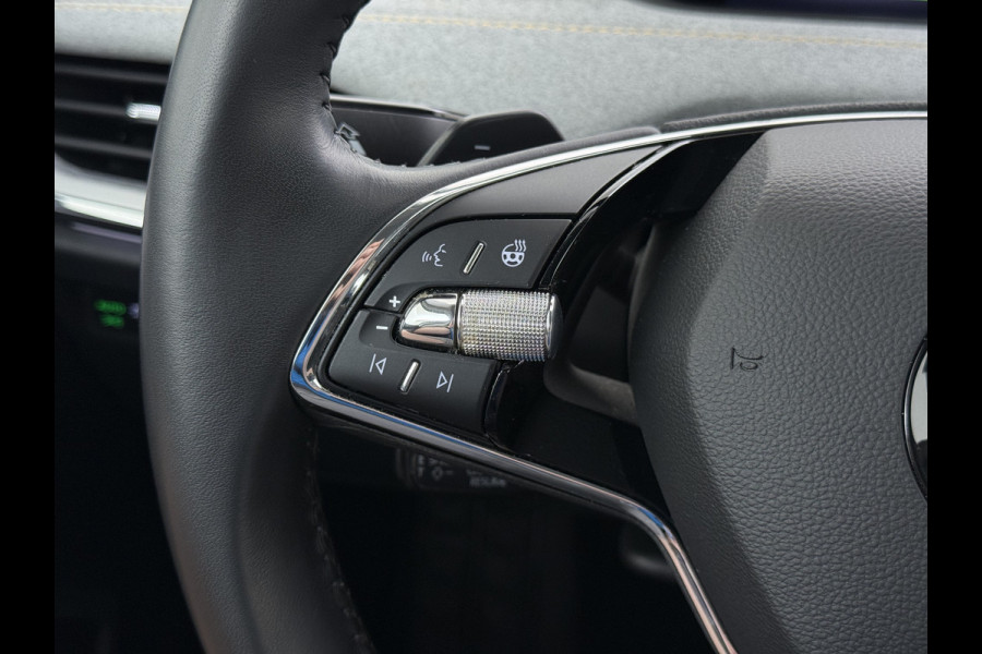 Škoda ENYAQ iV 80 Trekhaak Adap.Cruise SOH 96% Camera Stoel+AchterbankStuurverwarming 3-Zone Ecc Navi Apple Carplay Android Auto P-Assist Privacy Glas Pdc Bluetooth Assistentie Pakket Climate Pakket Comfort Pakket 1.000KG Trekgewicht 1e Eigenaar Dealeronderhouden