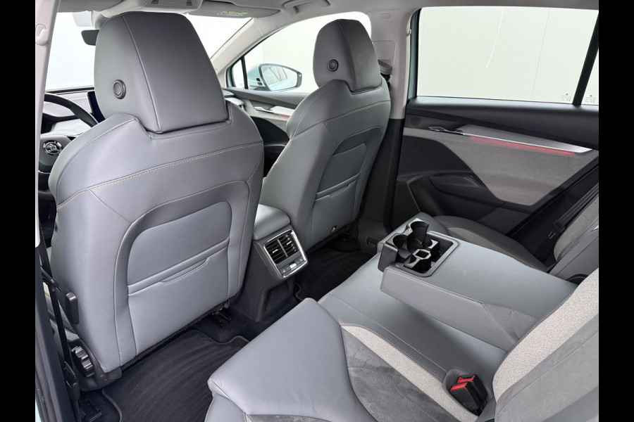 Škoda ENYAQ iV 80 Trekhaak Adap.Cruise SOH 96% Camera Stoel+AchterbankStuurverwarming 3-Zone Ecc Navi Apple Carplay Android Auto P-Assist Privacy Glas Pdc Bluetooth Assistentie Pakket Climate Pakket Comfort Pakket 1.000KG Trekgewicht 1e Eigenaar Dealeronderhouden