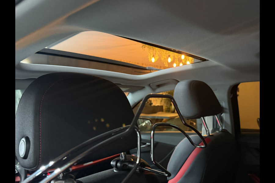 Audi Q2 2.0 TFSI Quattro Sport|Black on Black|Carplay|Groot Navi|B&O|Pano|Virtual Cockpit|Dodehoek|Afn. Trekhaak|Keyless|Rijklaar