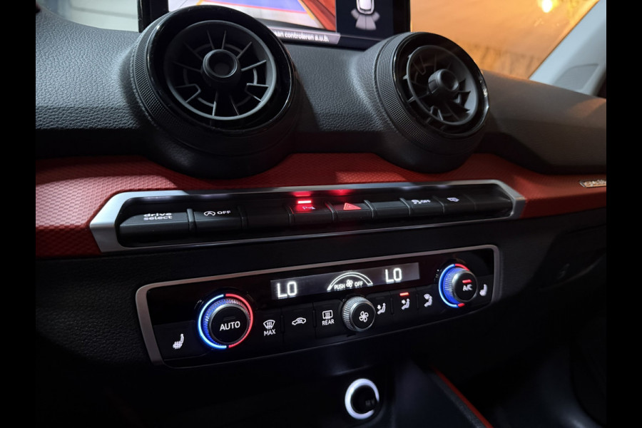 Audi Q2 2.0 TFSI Quattro Sport|Black on Black|Carplay|Groot Navi|B&O|Pano|Virtual Cockpit|Dodehoek|Afn. Trekhaak|Keyless|Rijklaar