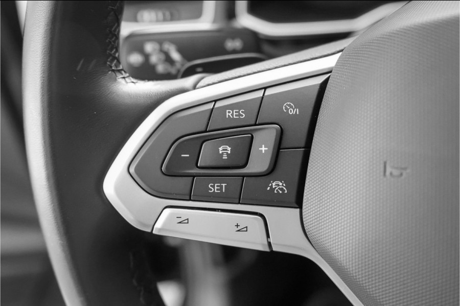 Volkswagen Polo 1.0 TSI GP-Edition Automaat Pano ACC IQ Light Keyless Virtual Dash 17"