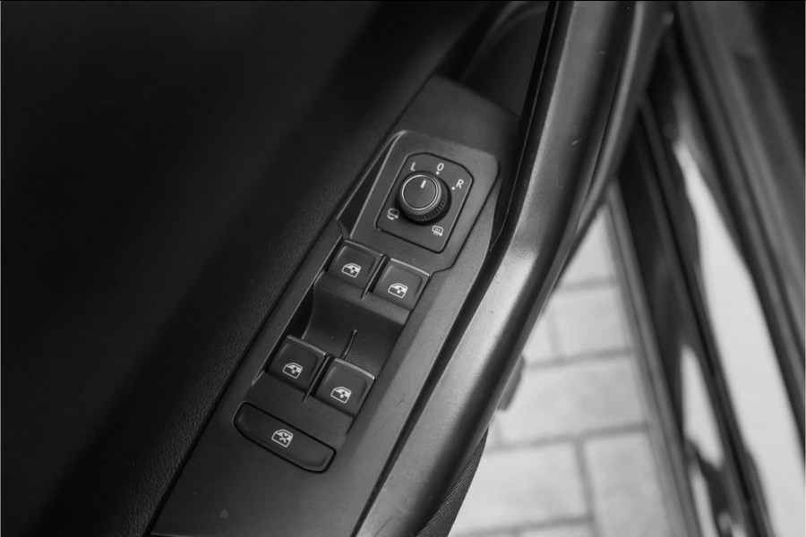 Volkswagen Polo 1.0 TSI GP-Edition Automaat Pano ACC IQ Light Keyless Virtual Dash 17"