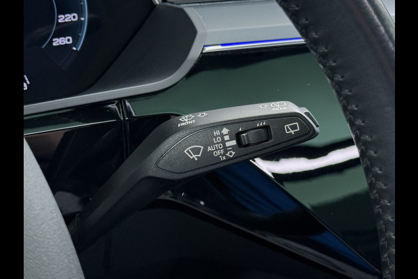 Audi e-tron 50 Quattro Panoramadak Adap.Cruise Leder Trekhaak Camera Apple Carplay Android Auto Lmv 21" Elek.Stoelen+Memory SOH 89% Navi Ecc Stoelverwarming Elek.Achterklep Pdc Led DAB Bluetooth Isofix Virtual Cockpit 1.800KG Trekgewicht Origineel Nederlandse Auto